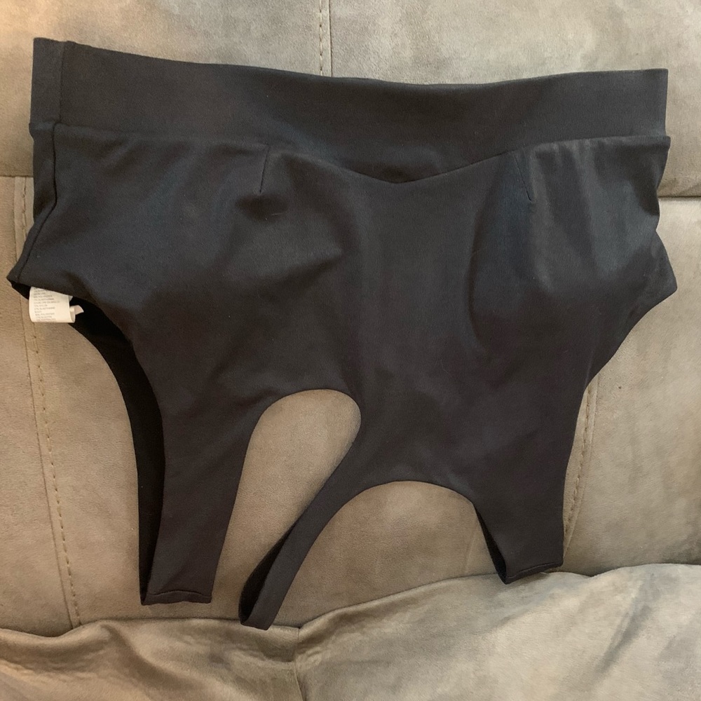 Fabletics Madeleine collection outfit